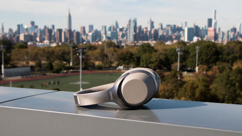 Sony WH1000XM2 con cancelaciĂłn de ruido | $298 | Amazon
